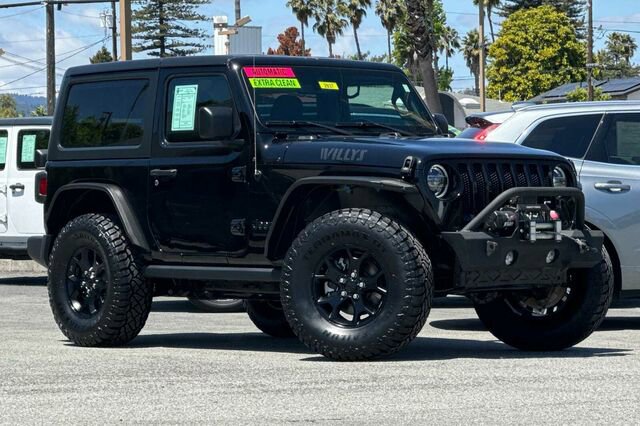Used 2021 Jeep Wrangler Sport AWD/4WD image 2