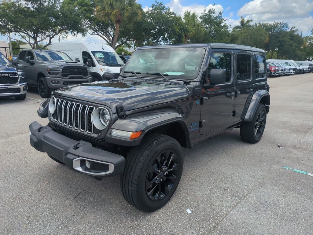 Used 2025 Jeep Wrangler Unlimited Sahara w/ Safety Group AWD/4WD image 10