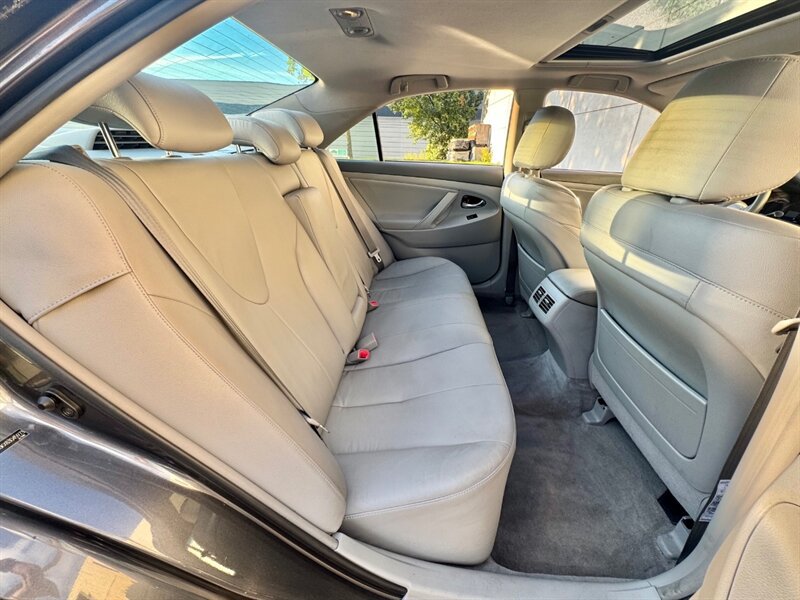 Used 2008 Toyota Camry Hybrid FWD image 26