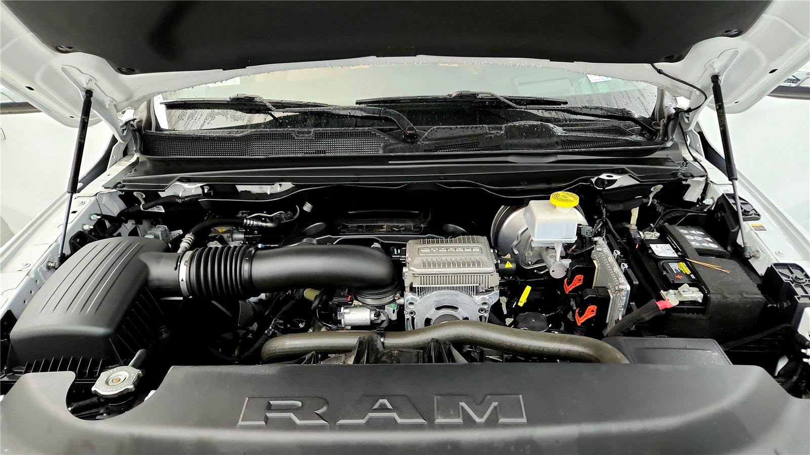 Used 2022 RAM 1500 Limited image 15