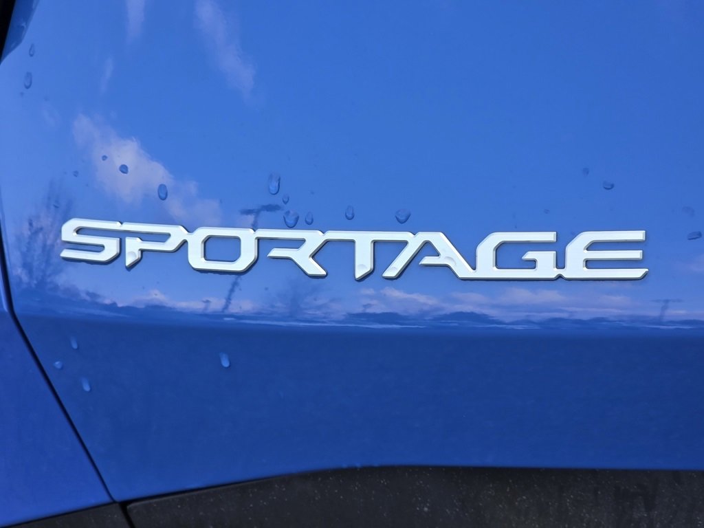 Used 2026 Kia Sportage EX image 12