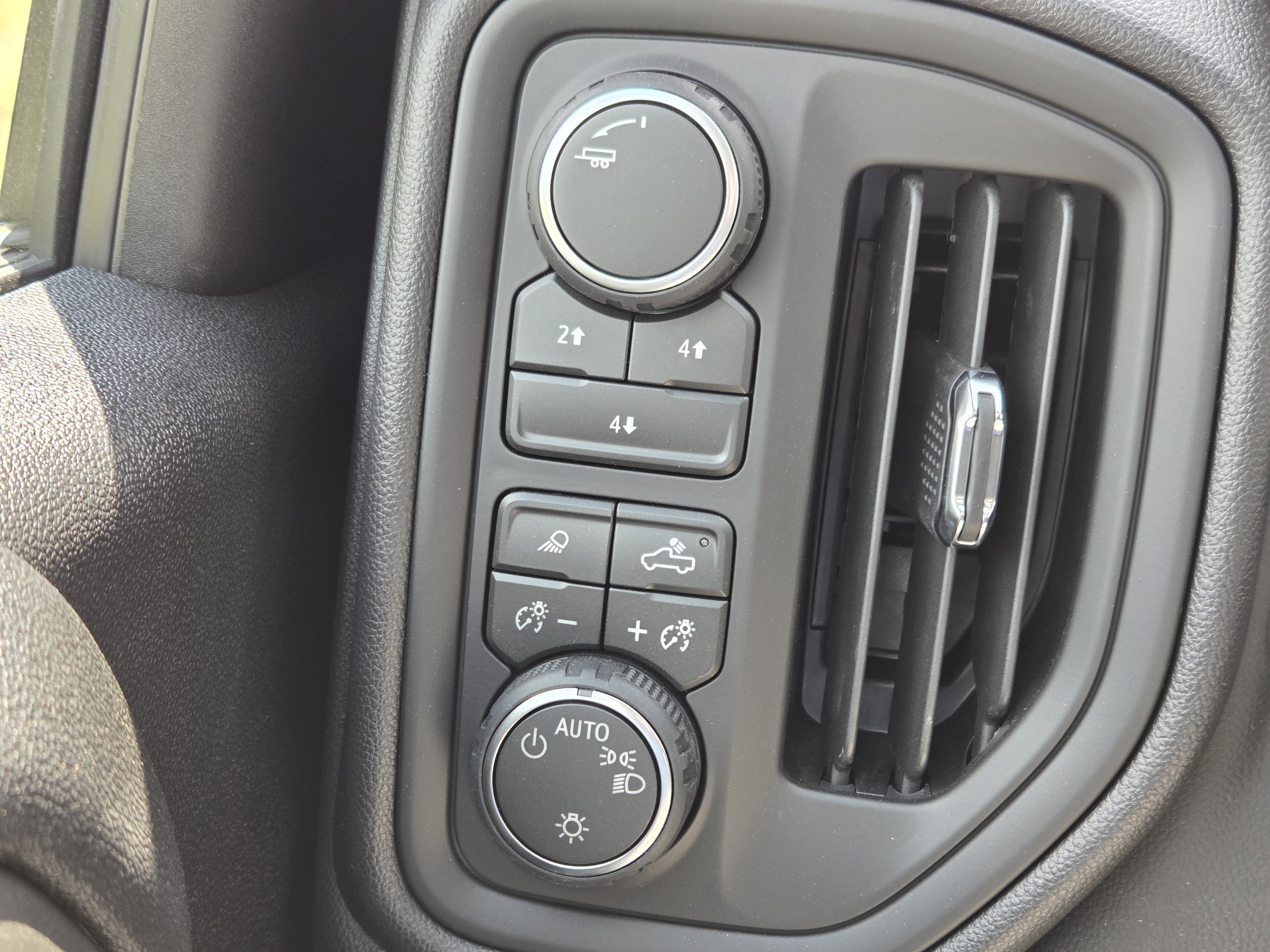 New 2026 Chevrolet Silverado 2500 W/T w/ WT/CX Safety Package AWD/4WD image 15