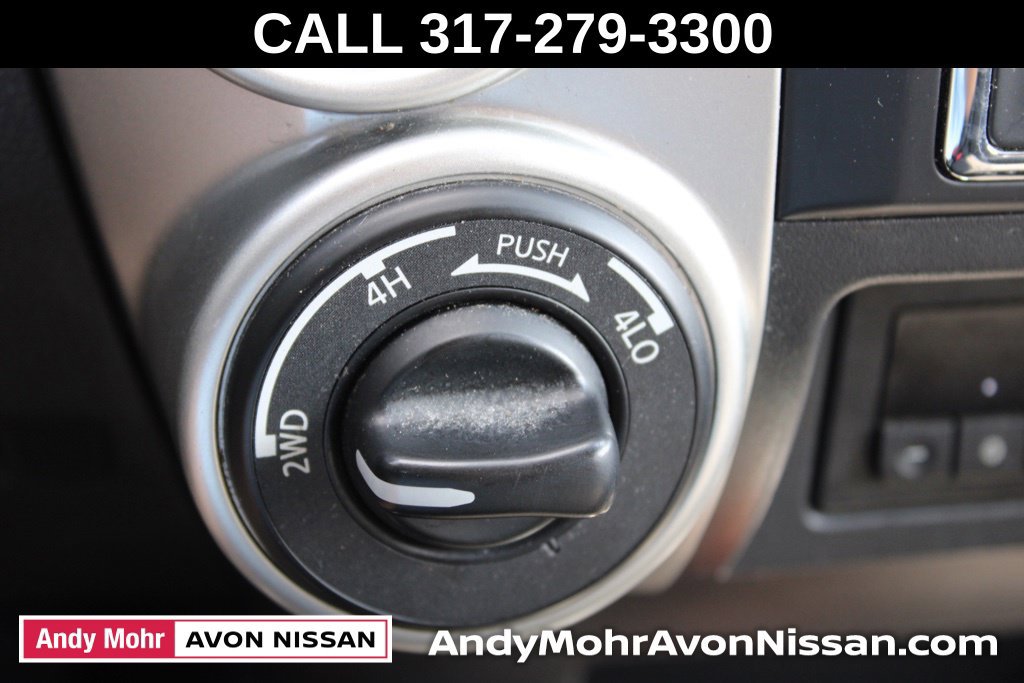 Used 2018 Nissan Titan SV AWD/4WD image 33