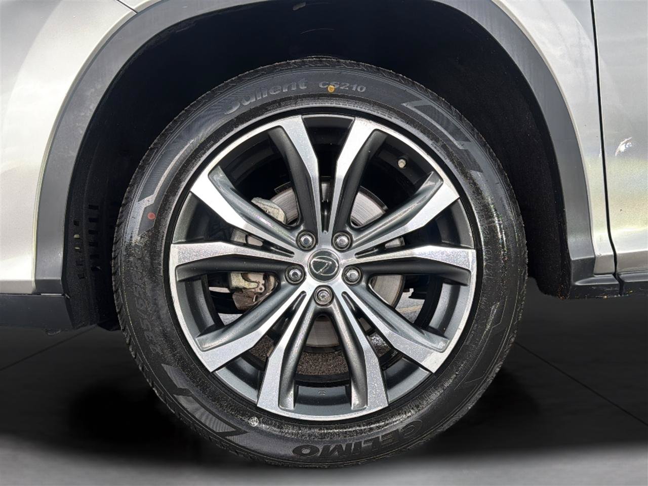 Used 2020 Lexus RX 350L Premium w/ Premium Package AWD/4WD image 35