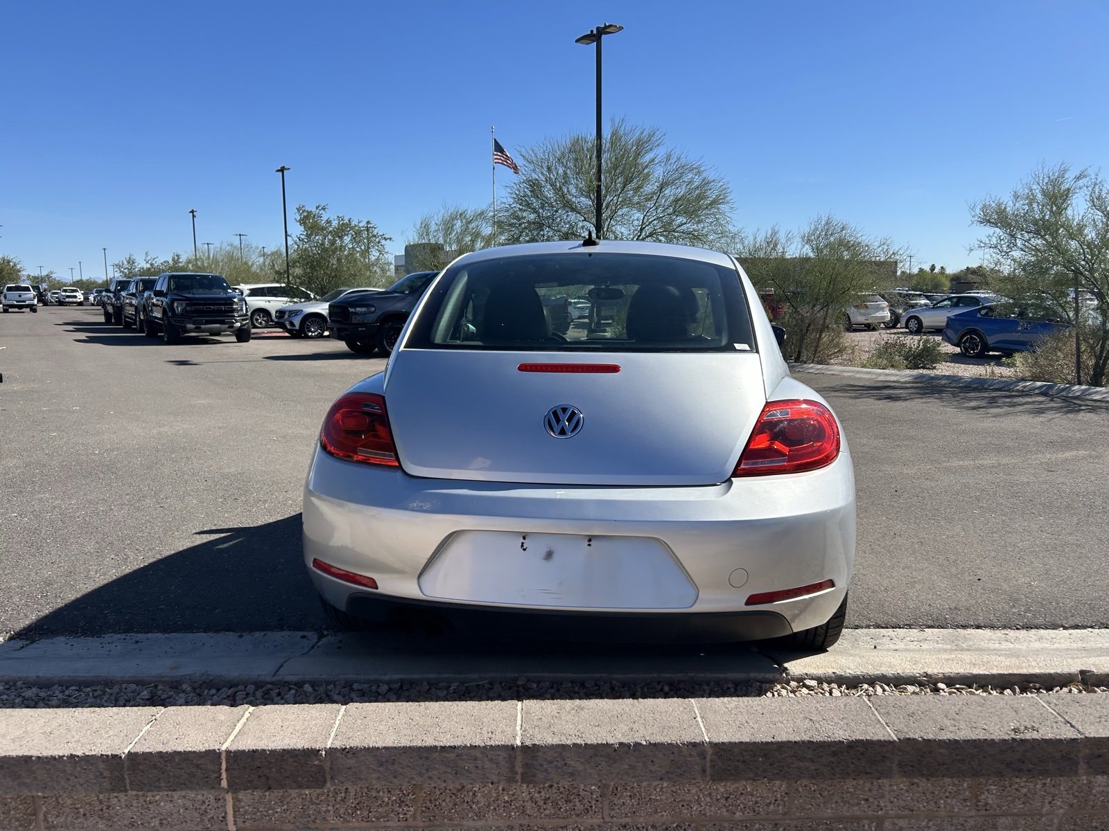 Used 2014 Volkswagen Beetle 1.8T image 4