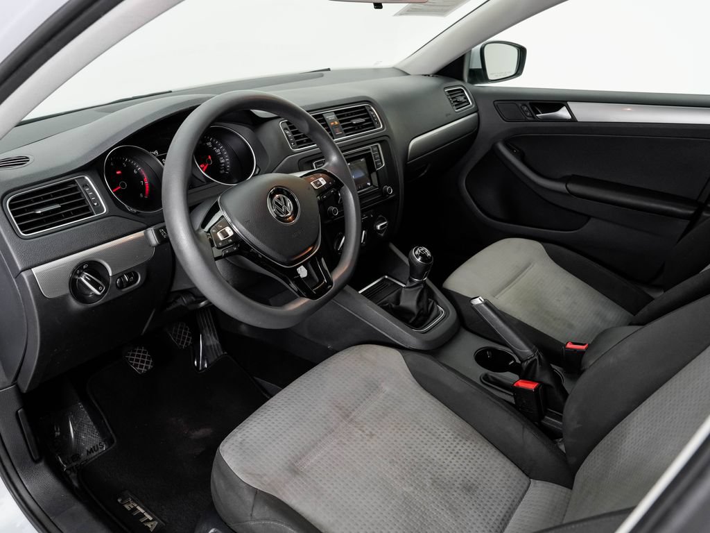 Used 2017 Volkswagen Jetta S w/ Jetta S Cold Weather Package FWD image 5