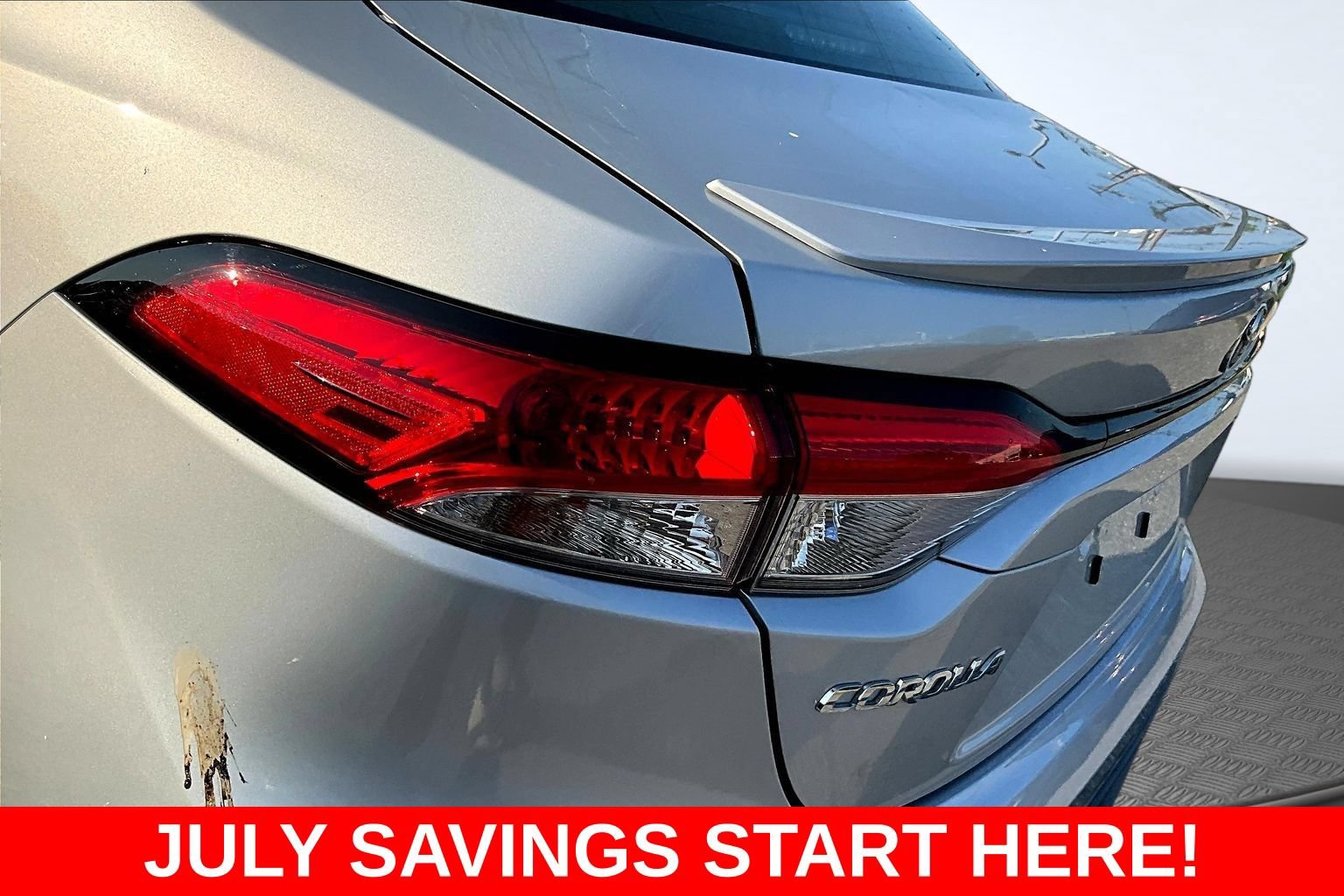 Used 2021 Toyota Corolla SE w/ SE Premium Package FWD image 25