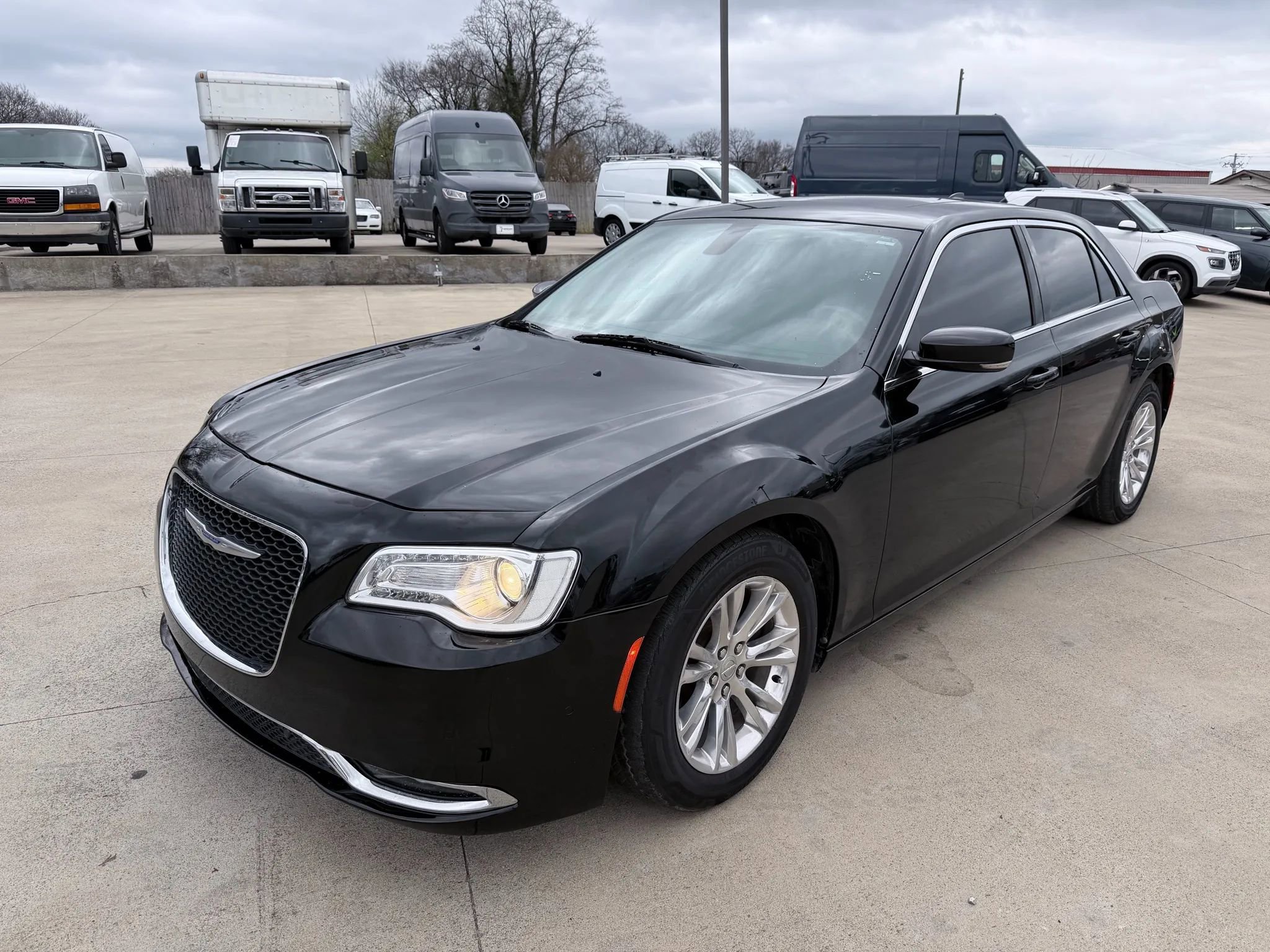 Used 2021 Chrysler 300 Touring L w/ Popular Equipment Group RWD image 42