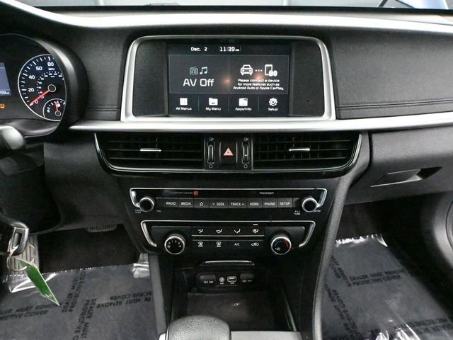 Used 2020 Kia Optima LX image 29