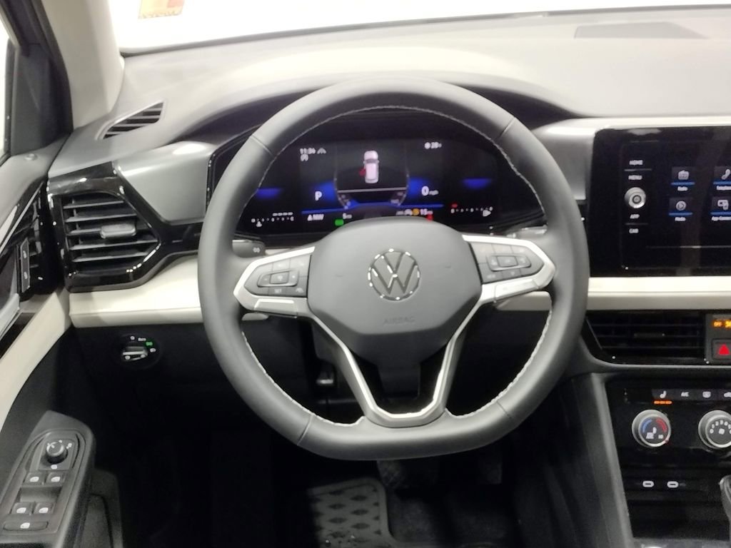 Certified 2025 Volkswagen Taos S image 32