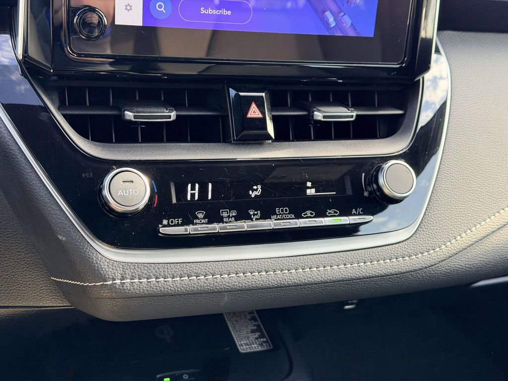 Used 2024 Toyota Corolla SE image 5