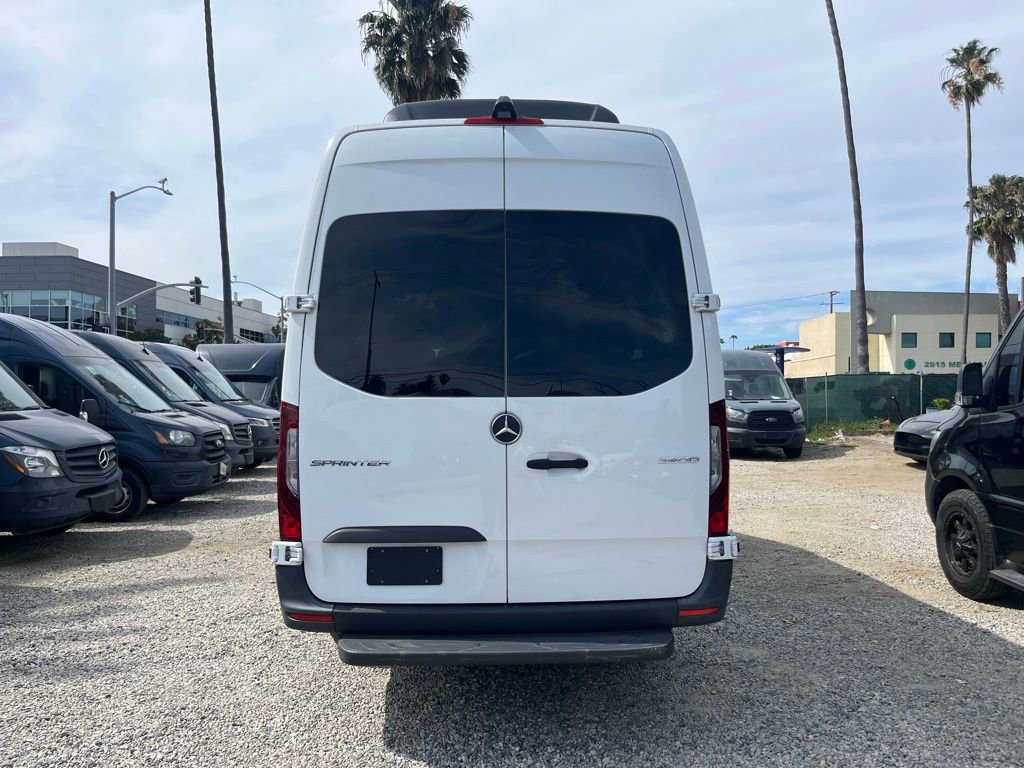 Used 2023 Mercedes-Benz Sprinter 2500 w/ Acoustic Package image 8