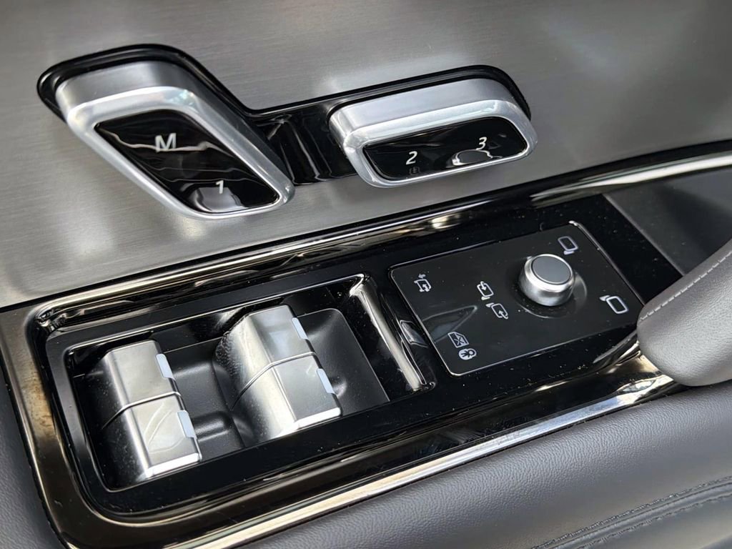 New 2026 Land Rover Range Rover Sport Dynamic SE image 15