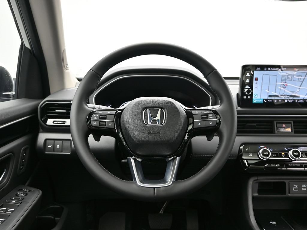 New 2025 Honda Pilot Touring image 45