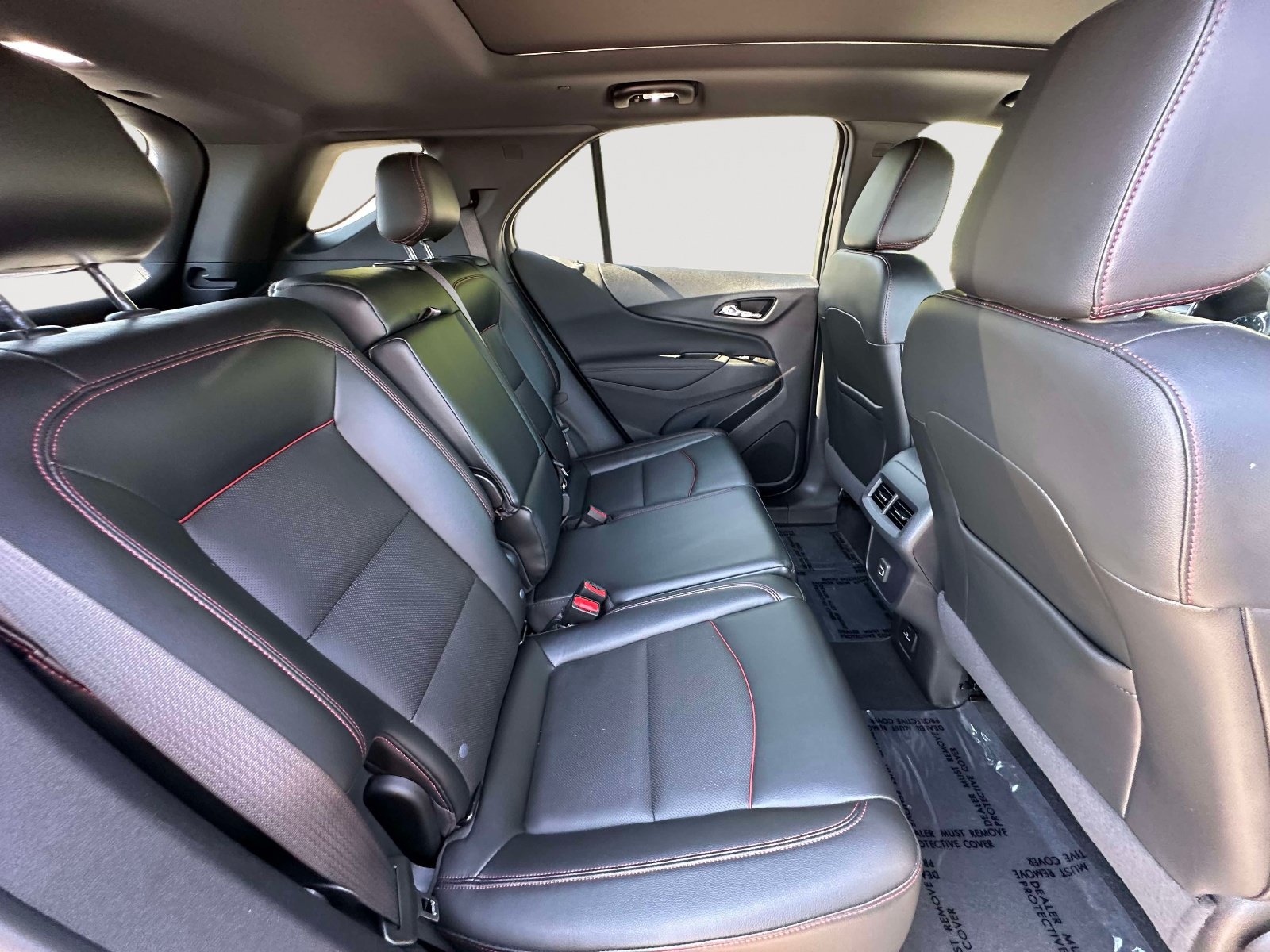 Used 2023 Chevrolet Equinox RS w/ RS Leather Package FWD image 33