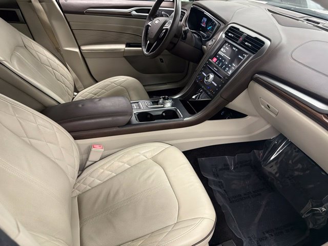 Used 2017 Ford Fusion Energi Platinum FWD image 17