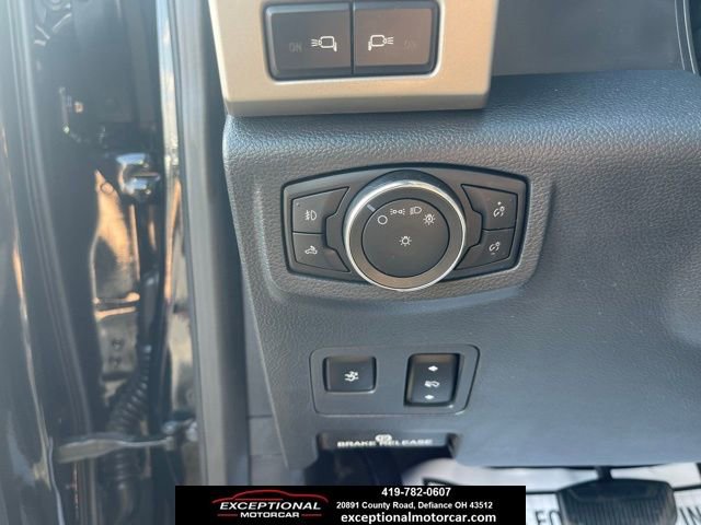 Used 2022 Ford F250 Lariat w/ Black Appearance Package image 13