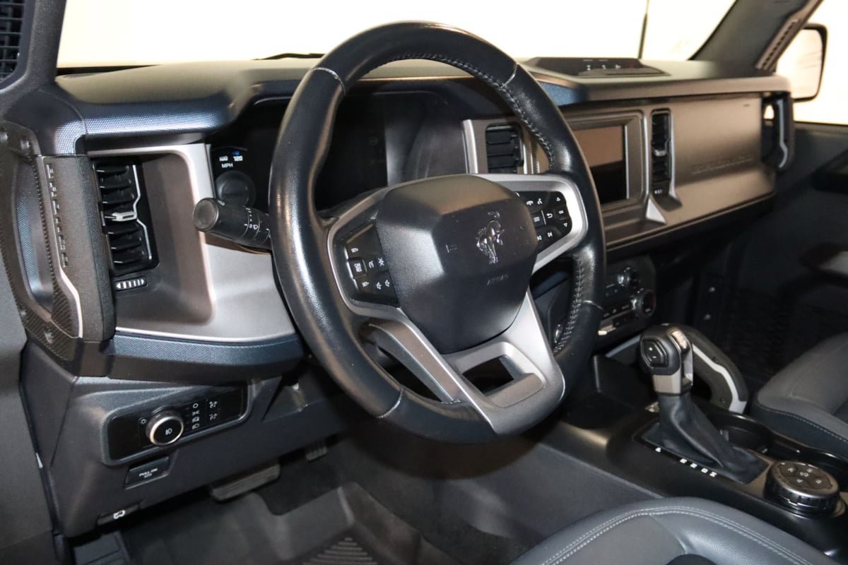 Used 2023 Ford Bronco Outer Banks AWD/4WD image 46