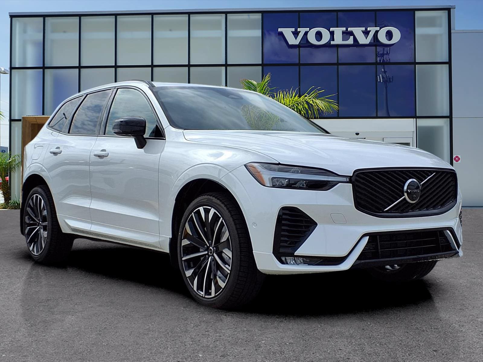 New 2026 Volvo XC60 B5 Ultra w/ Protection Package Premier AWD/4WD image 1