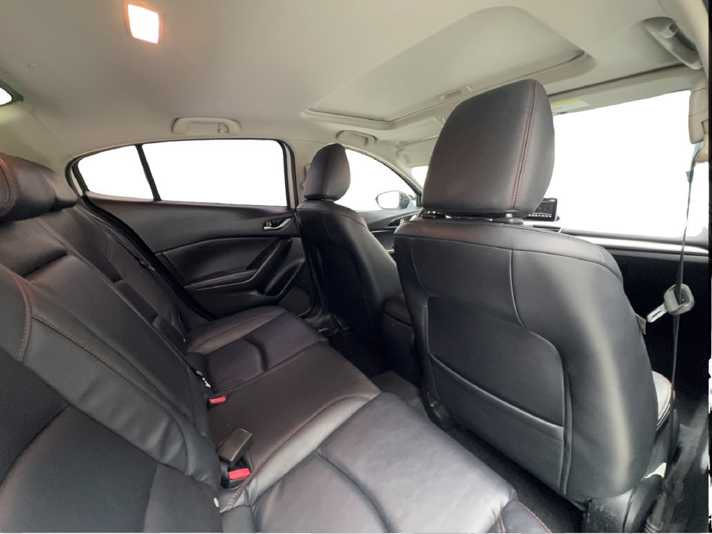 Used 2015 MAZDA MAZDA3 s Touring FWD image 30