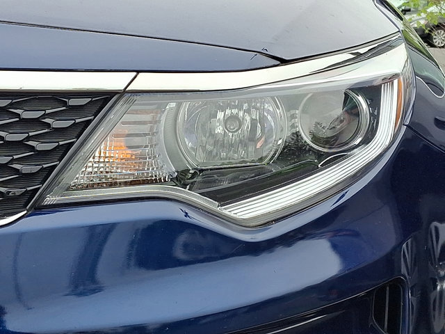 Used 2018 Kia Optima LX FWD image 8