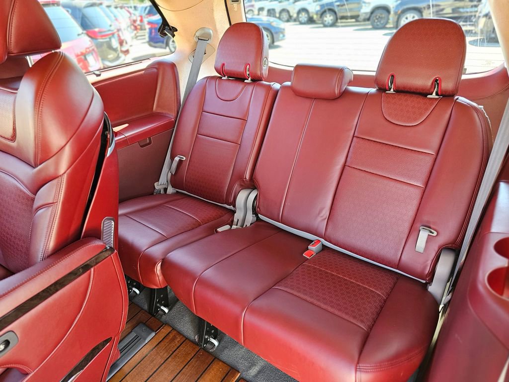 Used 2019 Toyota Sienna XLE w/ XLE Navigation Package image 54