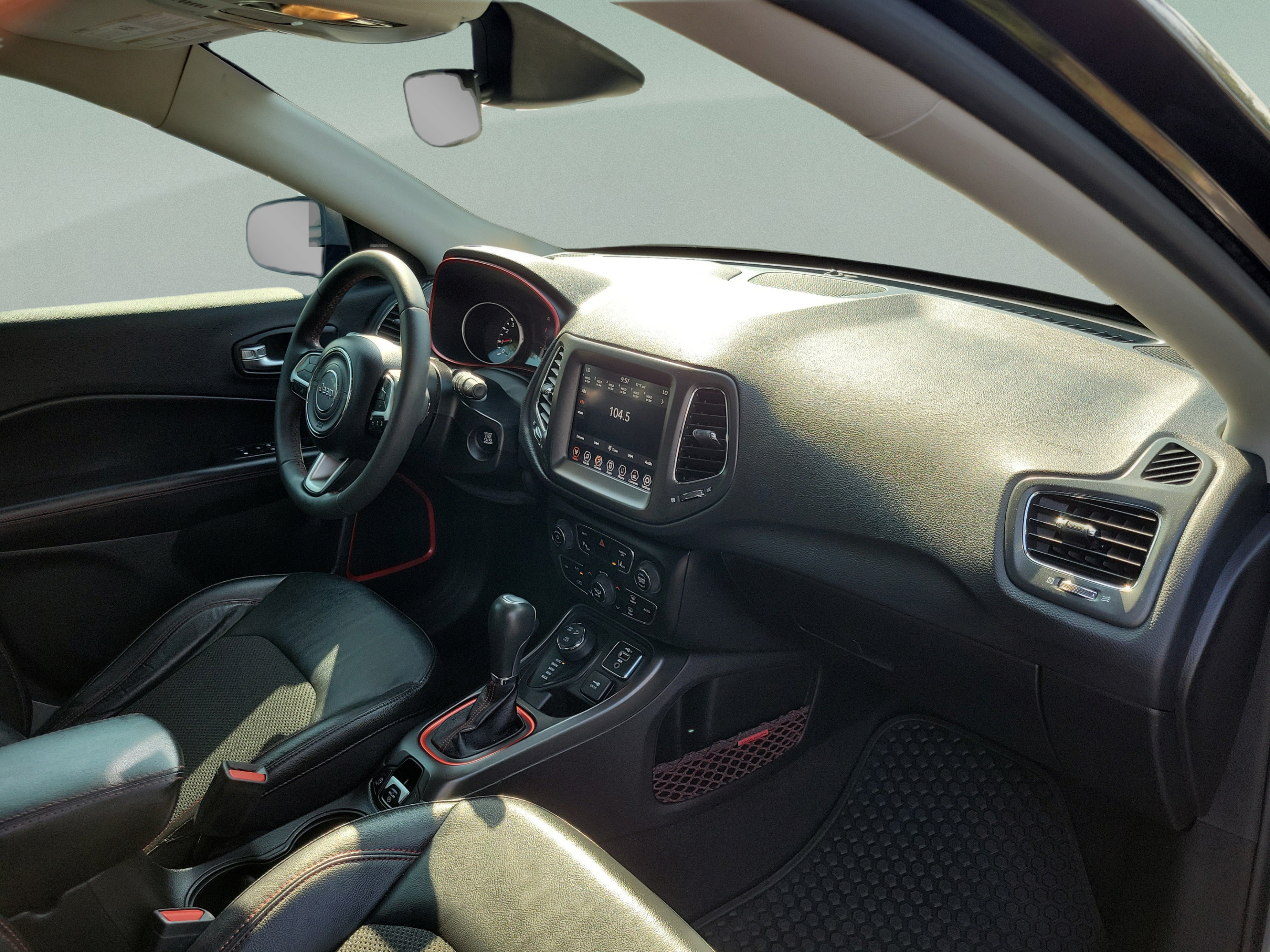 Used 2021 Jeep Compass Trailhawk AWD/4WD image 27