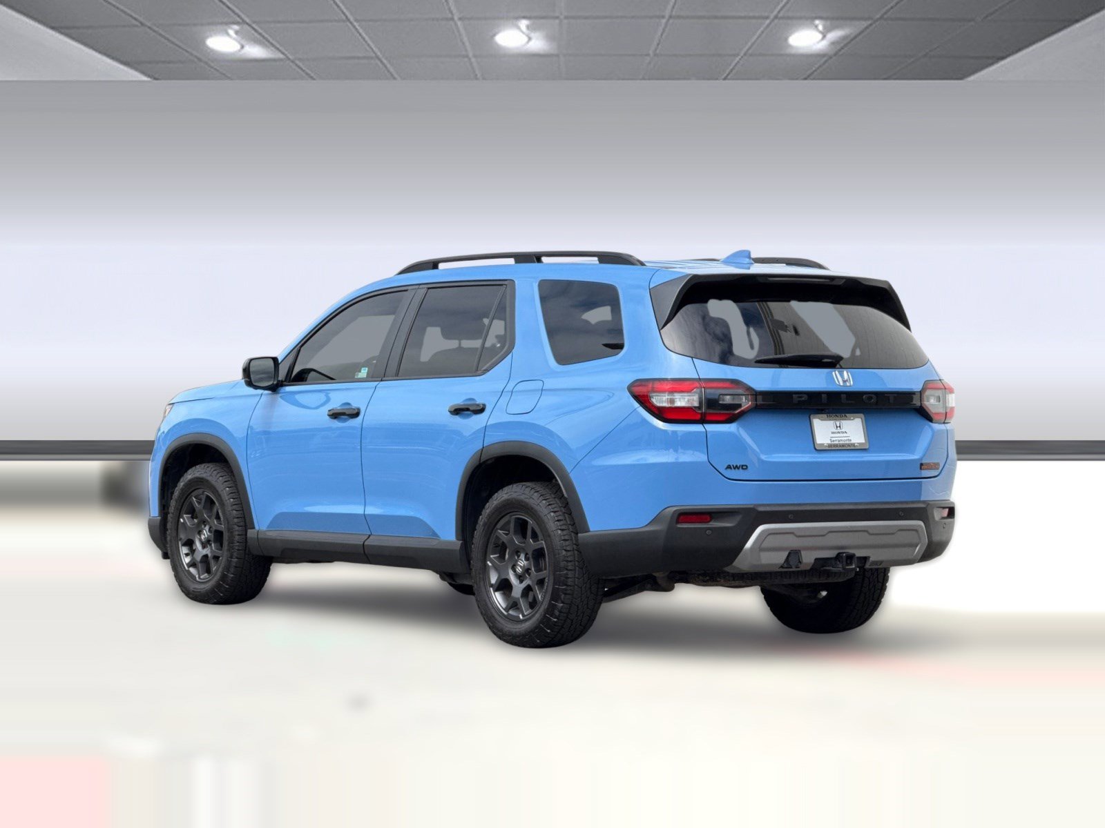 Used 2025 Honda Pilot TrailSport image 3