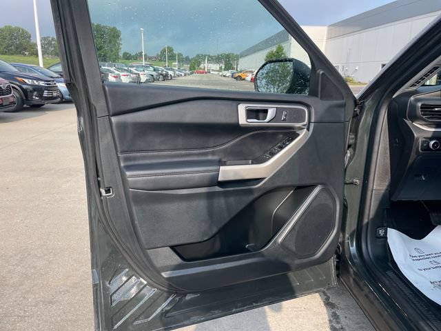 Used 2023 Ford Explorer XLT w/ Equipment Group 202A AWD/4WD image 20