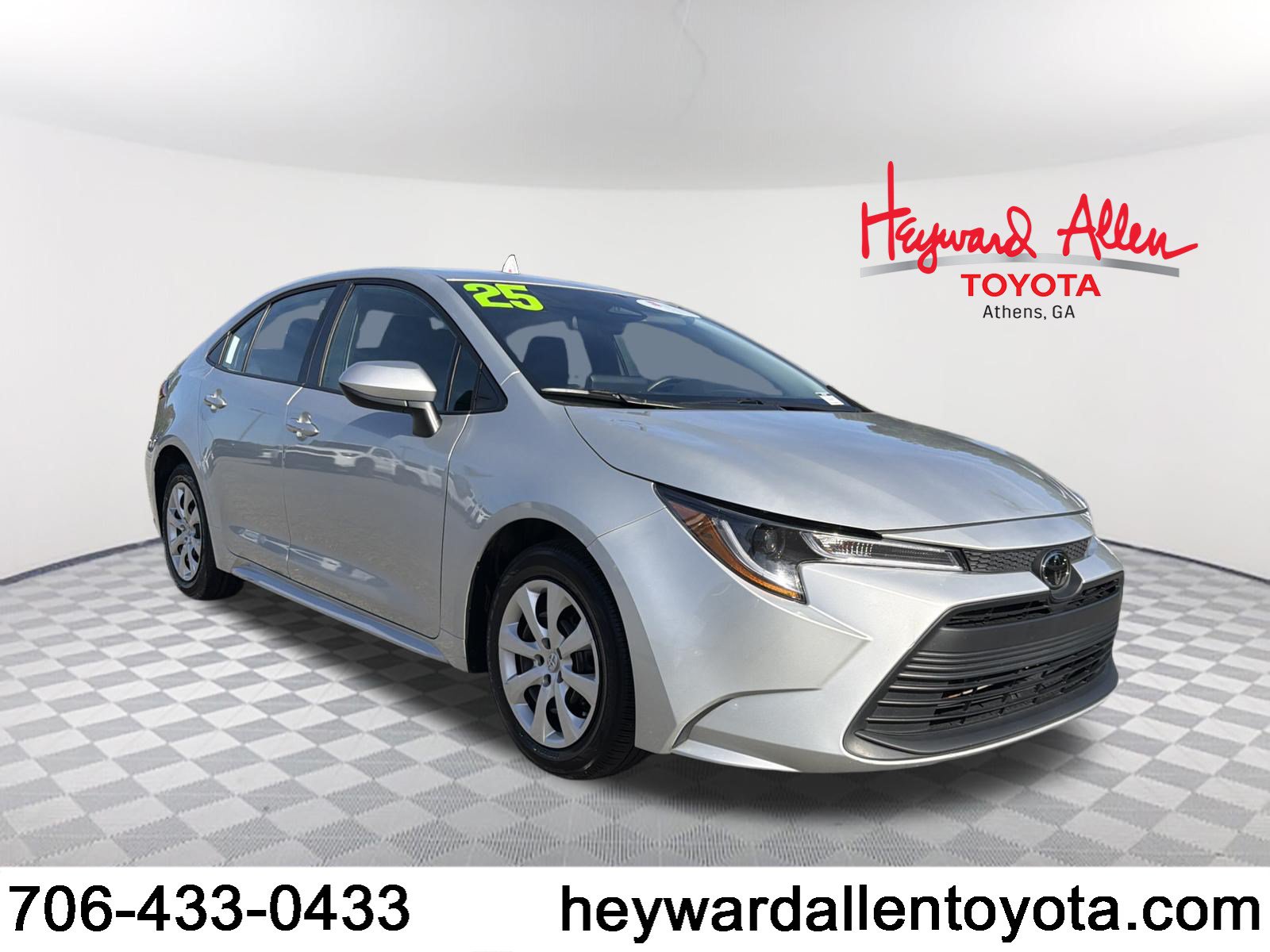 Certified 2025 Toyota Corolla LE w/ Convenience Package FWD image 1