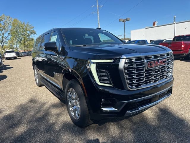 New 2026 GMC Yukon XL Denali w/ LPO, Floor Liner Package image 3