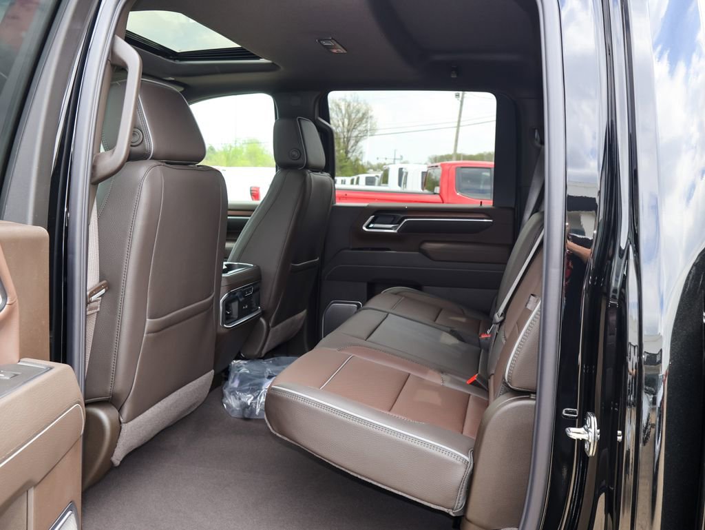 New 2026 GMC Sierra 2500 Denali w/ Denali Reserve Package AWD/4WD image 12
