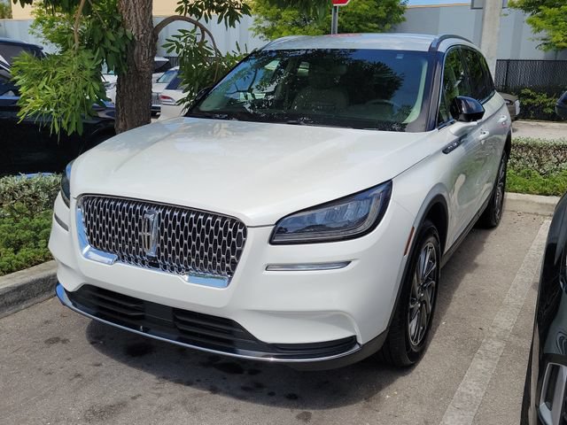 Certified 2022 Lincoln Corsair FWD image 3