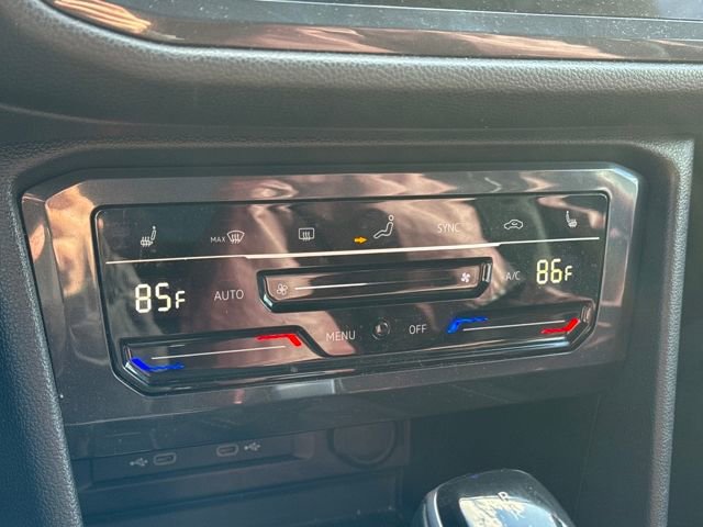 Used 2024 Volkswagen Tiguan SE R-Line image 27