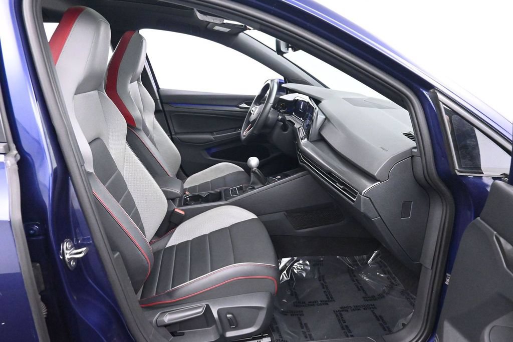 Used 2022 Volkswagen GTI SE FWD image 23