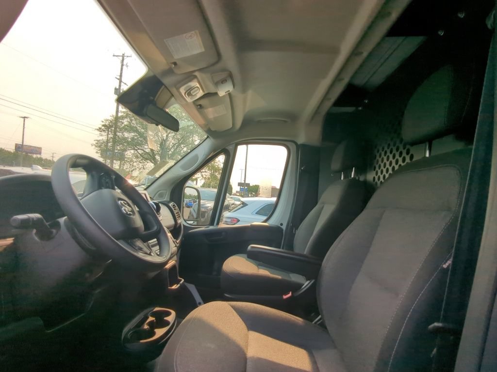 Used 2025 RAM ProMaster 2500 w/ U-Haul Equipment Group FWD image 6