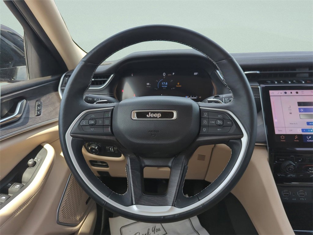 Used 2022 Jeep Grand Cherokee Limited image 21