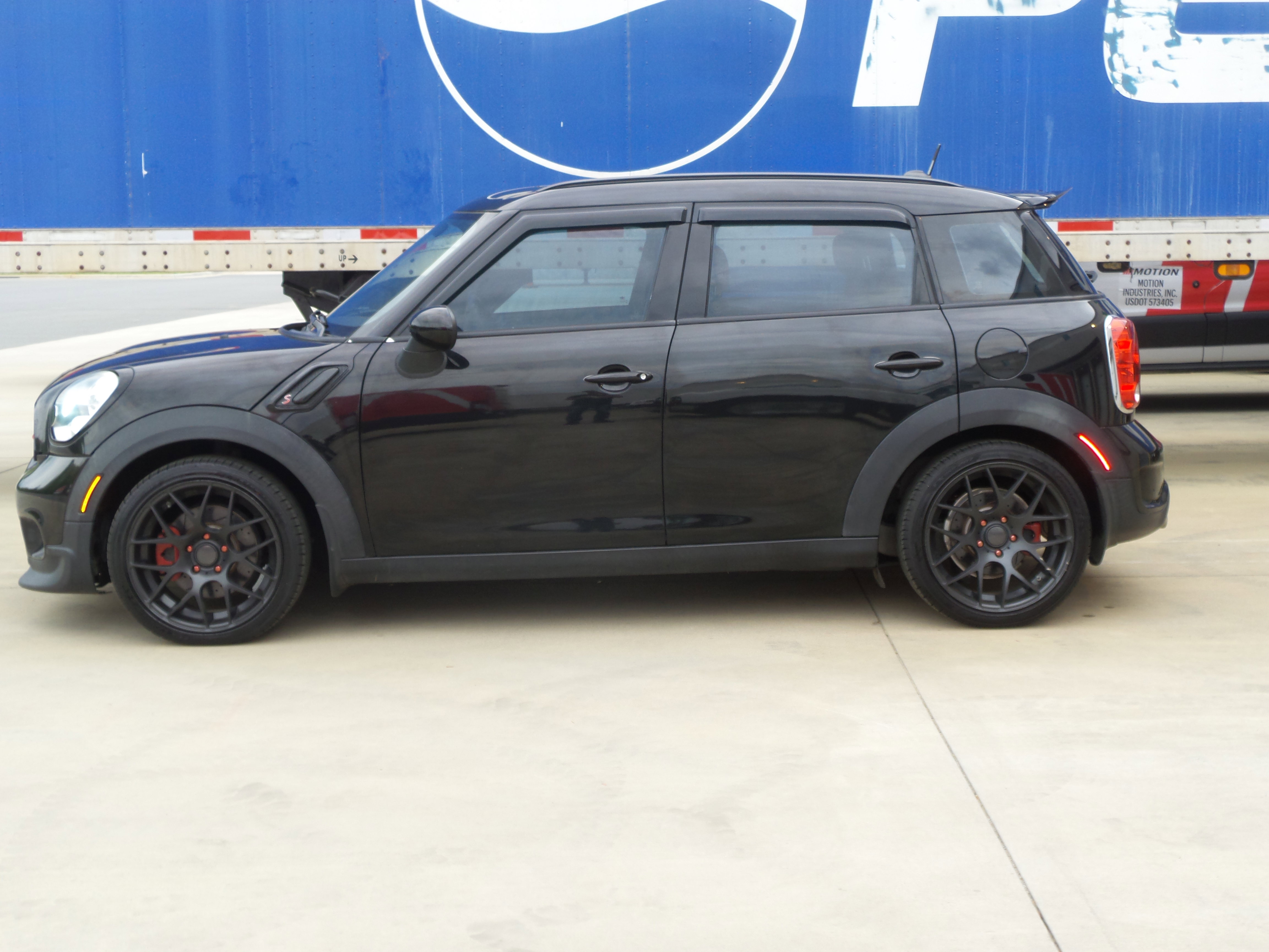 Used 2013 MINI Cooper Countryman S image 3