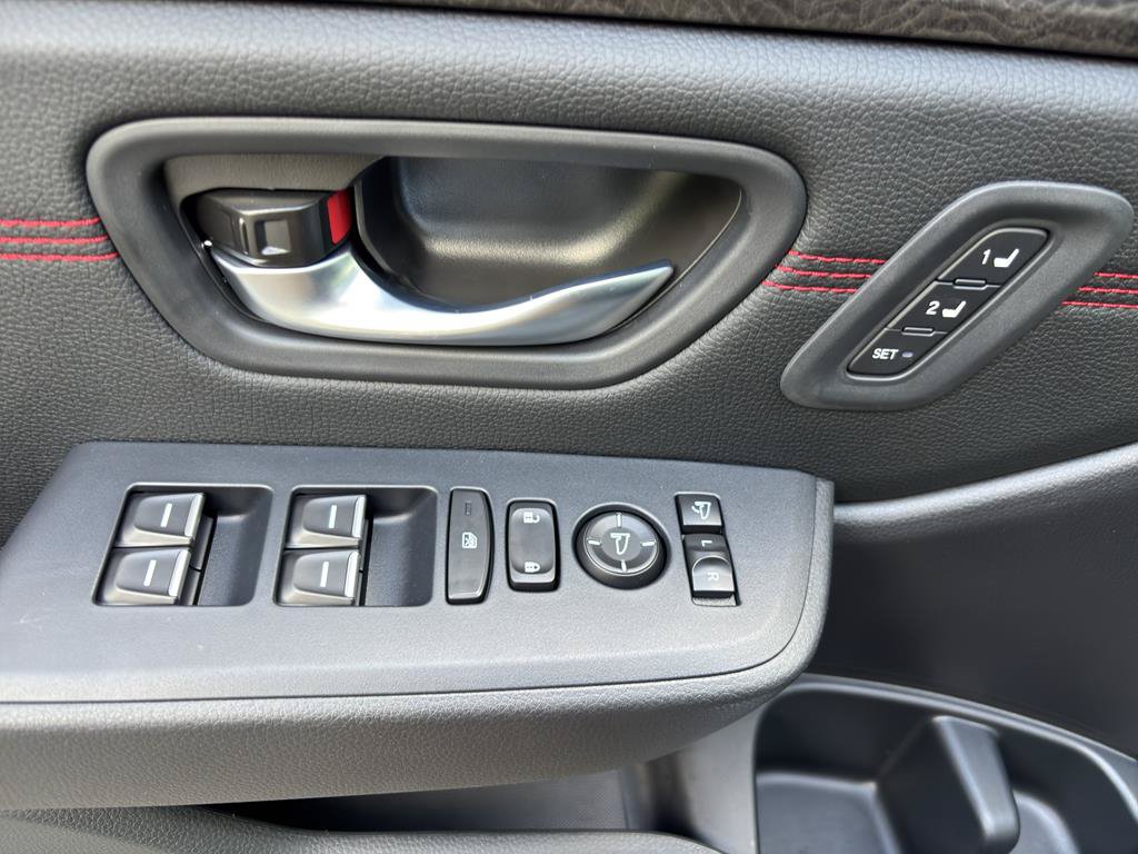 Certified 2026 Honda Pilot Black Edition image 24