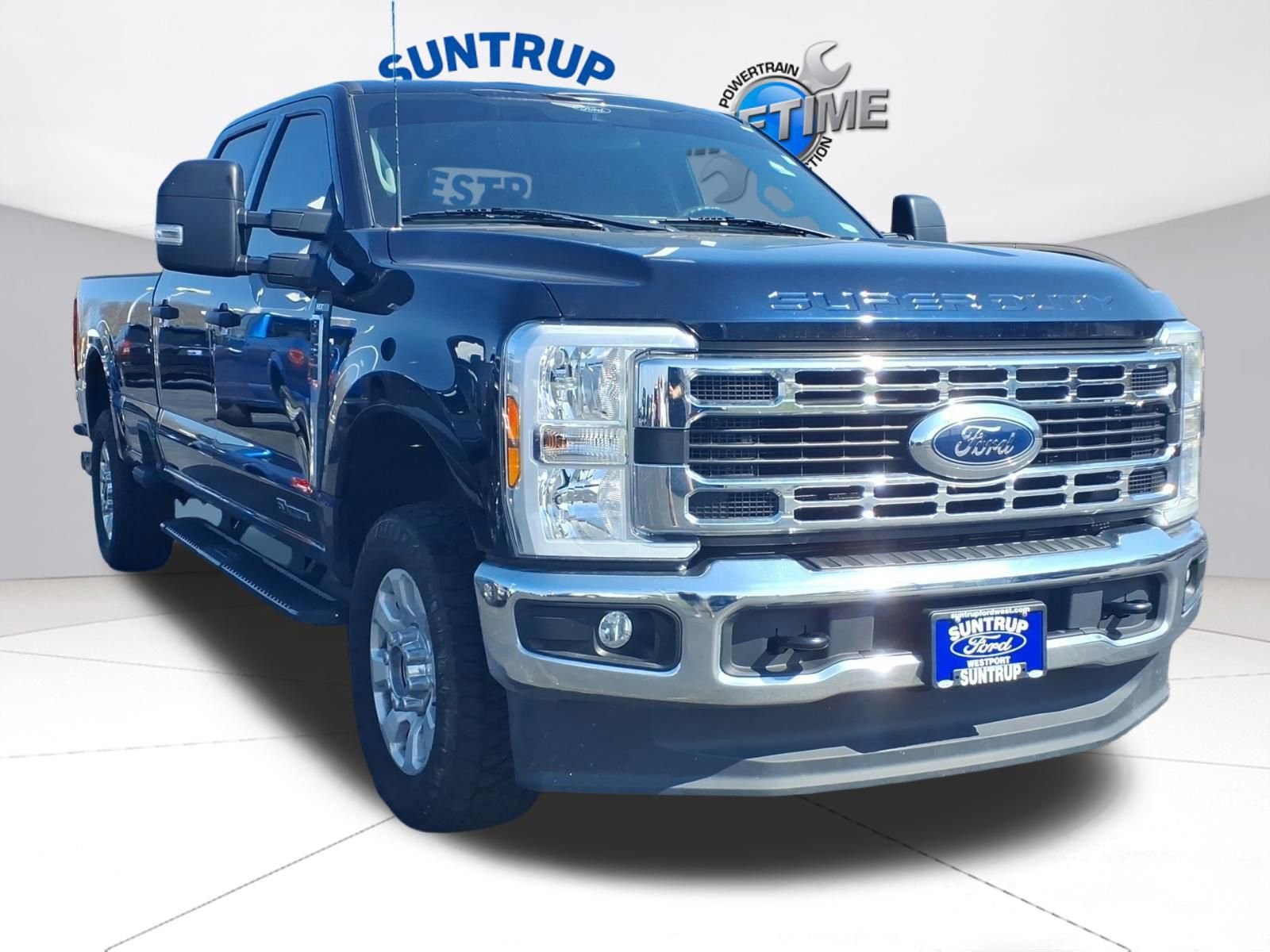 Used 2024 Ford F250 XLT AWD/4WD image 2