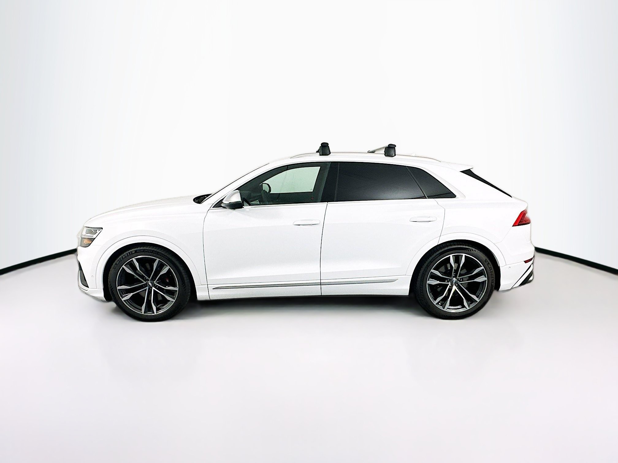 Used 2021 Audi SQ8 Premium Plus w/ Driver Assistance Package AWD/4WD image 4