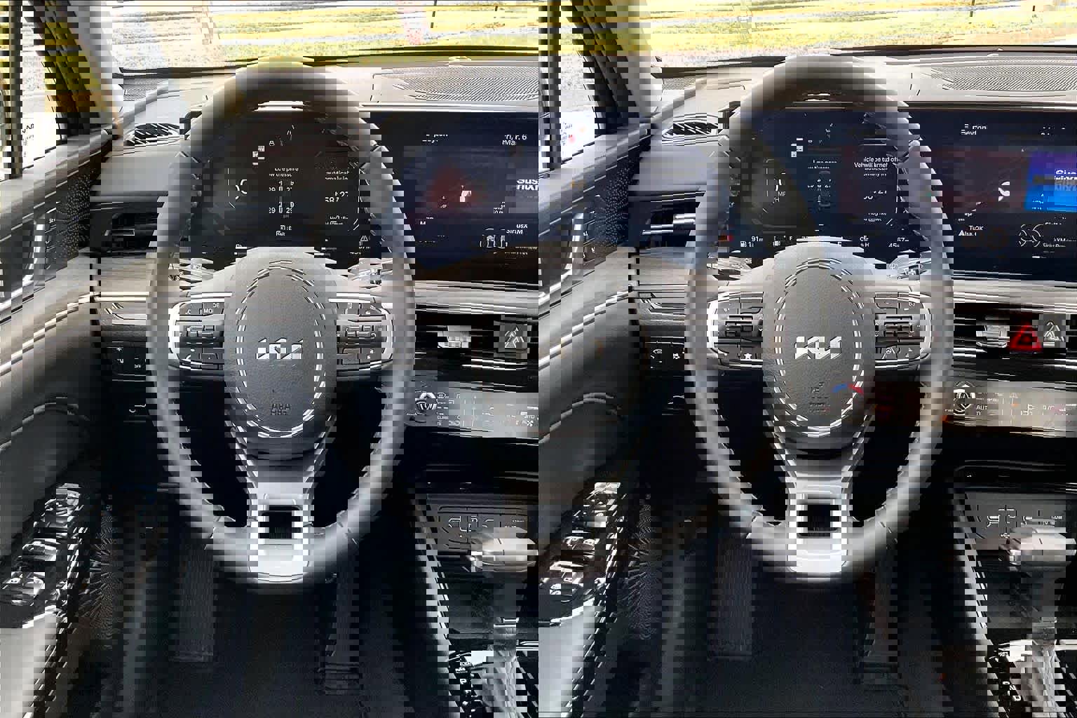 Used 2025 Kia K5 EX image 6