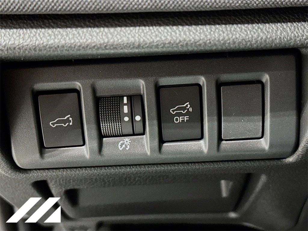 Used 2025 Subaru Outback Premium image 10