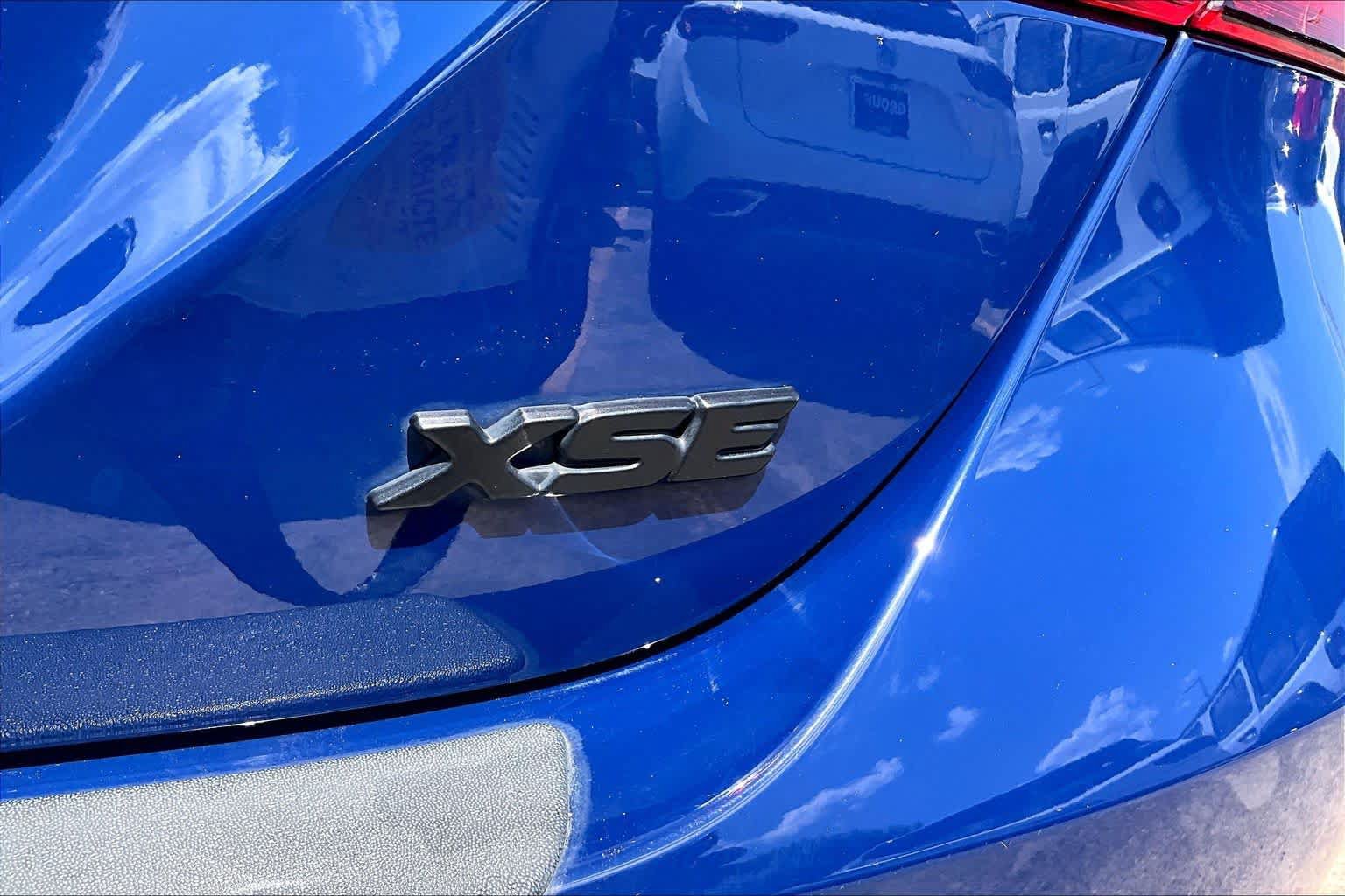 Used 2023 Toyota Camry XSE FWD image 10