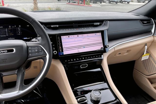 New 2026 Jeep Grand Cherokee Limited w/ Luxury Tech Group II image 5