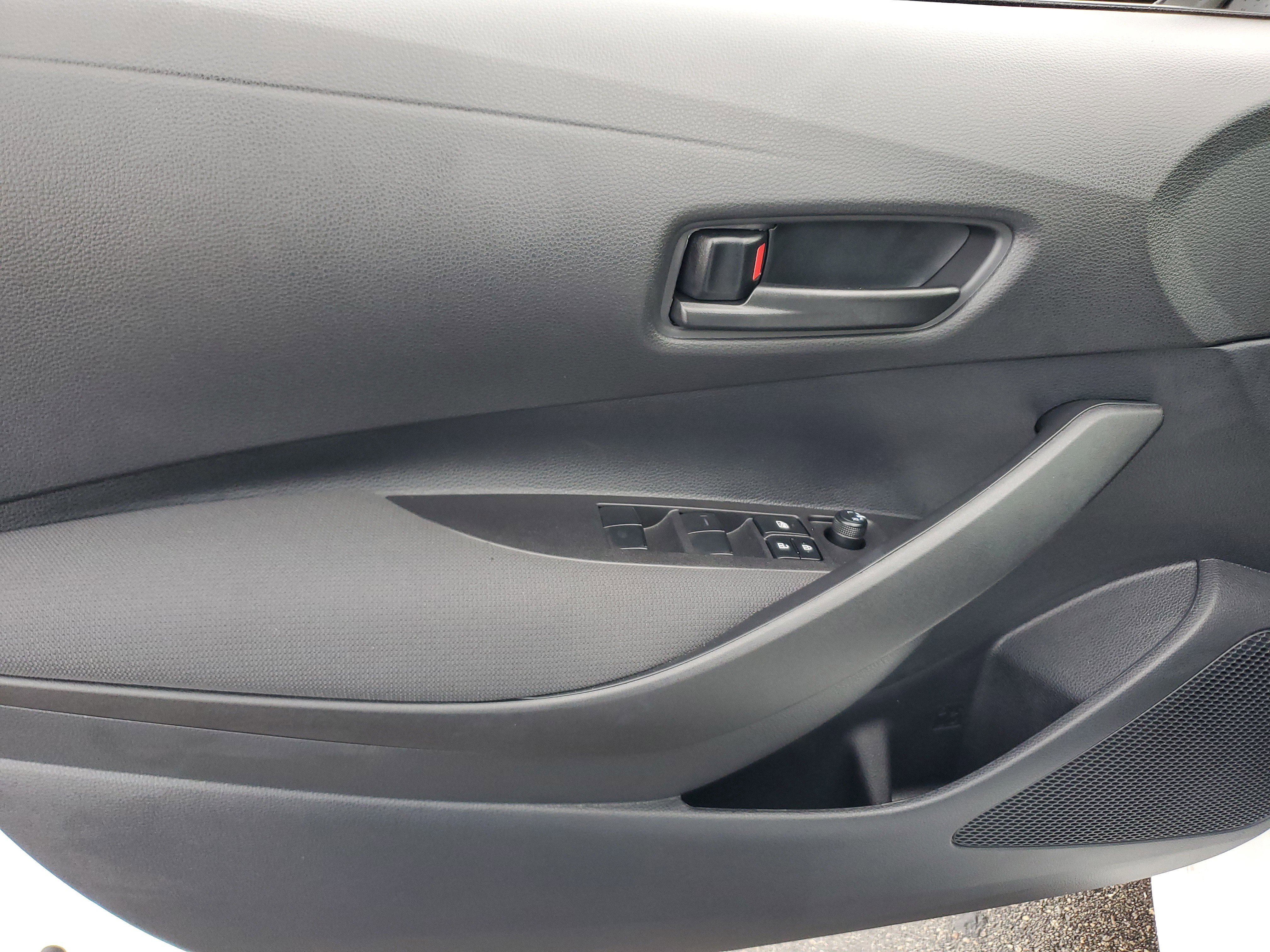 Used 2026 Toyota Corolla LE image 23