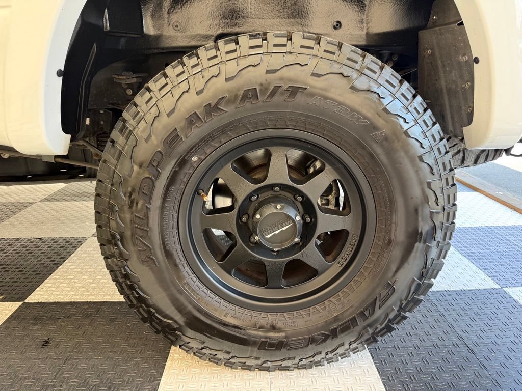 Used 2022 Ford F350 Lariat w/ Tremor Off-Road Package AWD/4WD image 11