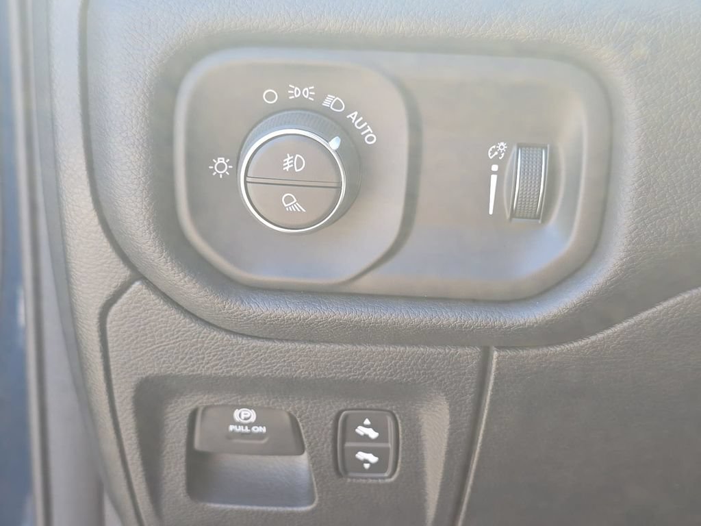 Certified 2023 RAM 1500 Big Horn AWD/4WD image 28