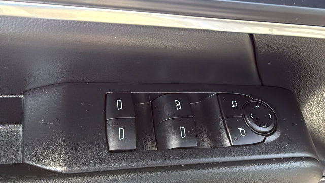 Used 2025 GMC Terrain Elevation AWD/4WD image 12