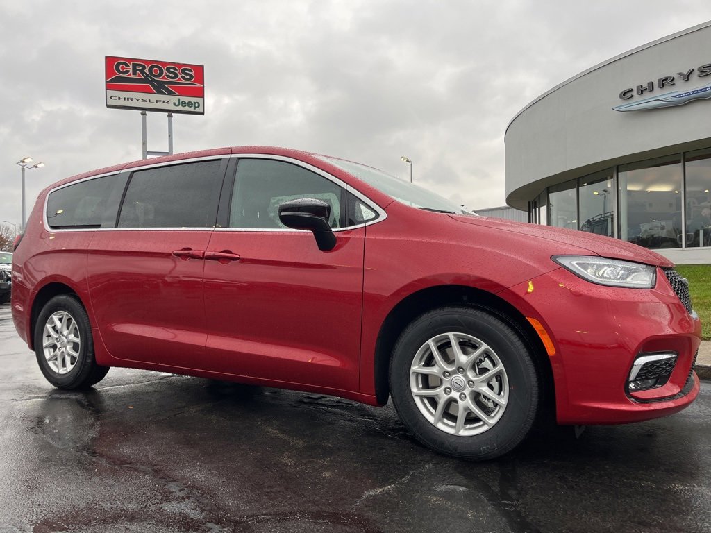 New 2026 Chrysler Pacifica Select image 49